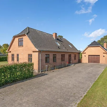 Iarund - 500m To The Fjord By Interhome *